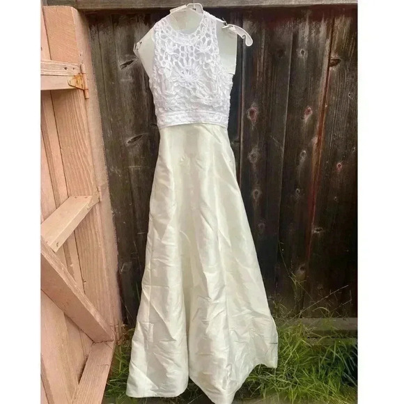 Demetrios Wedding Dress - Picture 6 of 7